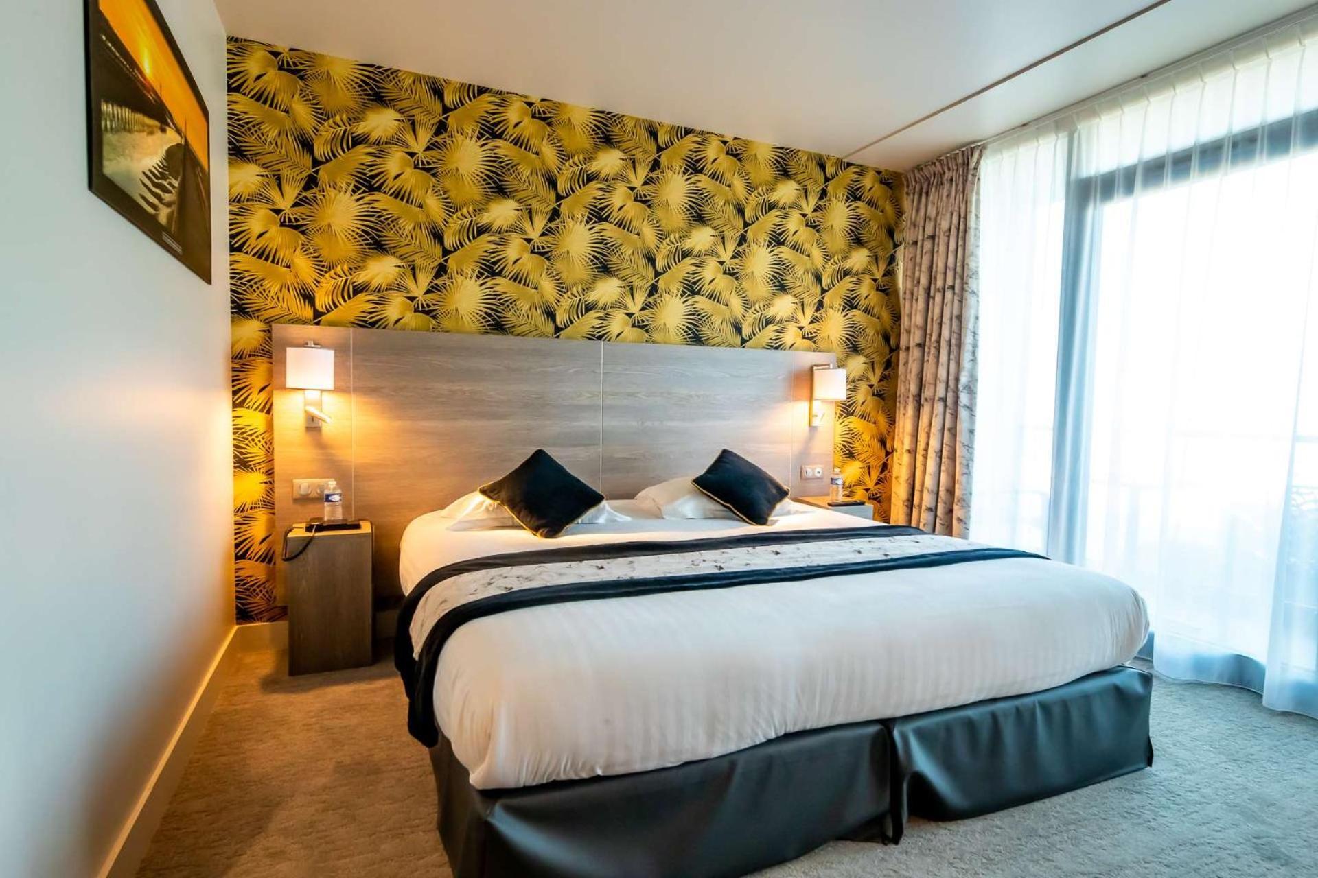 Brit Hotel Eden Spa Honfleur Eksteriør bilde